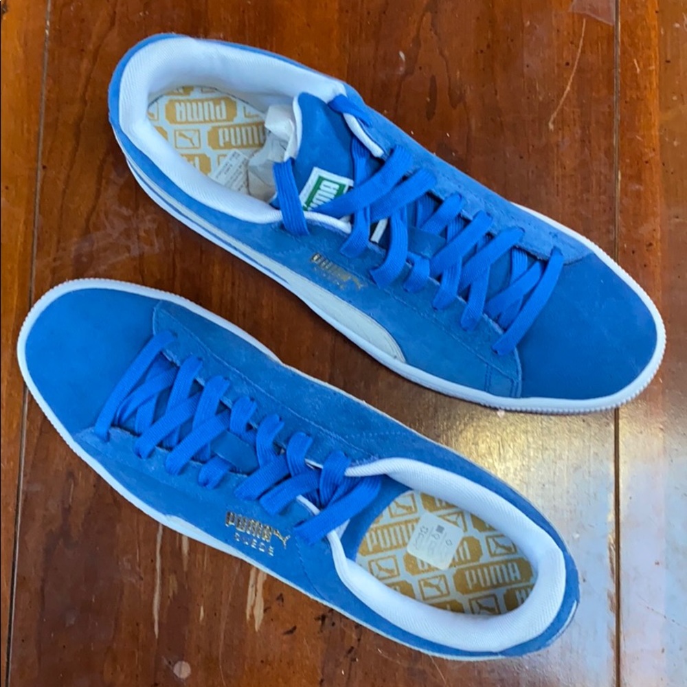 Puma Suede Blue Sneakers BRAND NEW